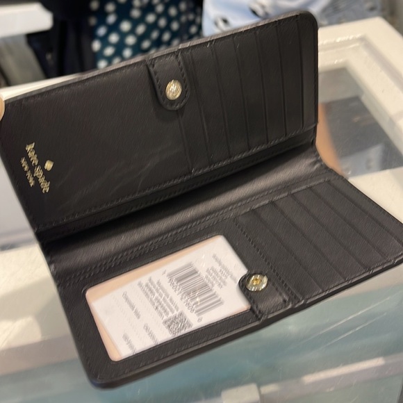 Kate Spade Dumpling Large Slim Bifold Wallet
COLOR: Black - Picture 2 of 16